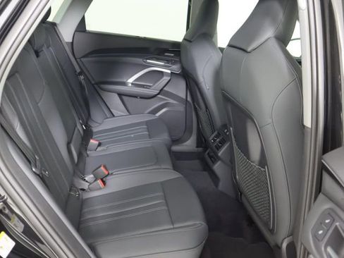 New 2025 Audi Q5 Premium Plus image 14