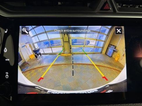 New 2026 Jeep Cherokee Limited image 24