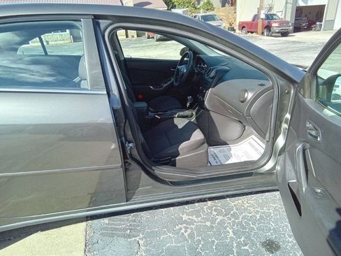 Used 2006 Pontiac G6 Sedan w/ Drivers Package image 3