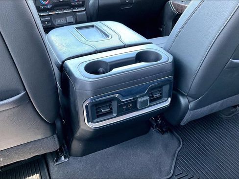 Used 2022 GMC Sierra 2500 Denali w/ Denali Ultimate Package AWD/4WD image 30