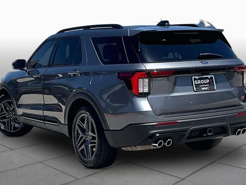 Used 2025 Ford Explorer ST w/ Sun And Sound Package RWD image 12