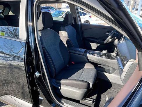 Certified 2023 Nissan Rogue SV image 11