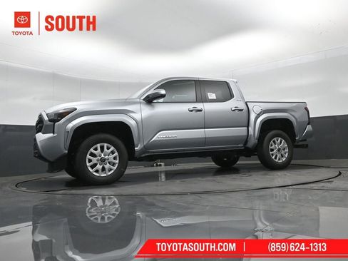 New 2026 Toyota Tacoma SR5 AWD/4WD image 38