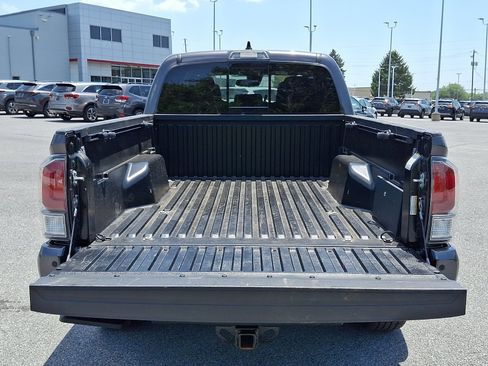Certified 2023 Toyota Tacoma TRD Off-Road w/ Technology Package AWD/4WD image 28