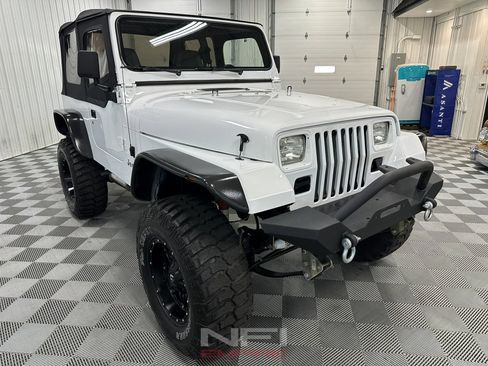 Used 1991 Jeep Wrangler S image 5