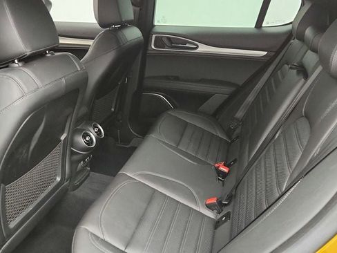 Used 2023 Alfa Romeo Stelvio Veloce image 21