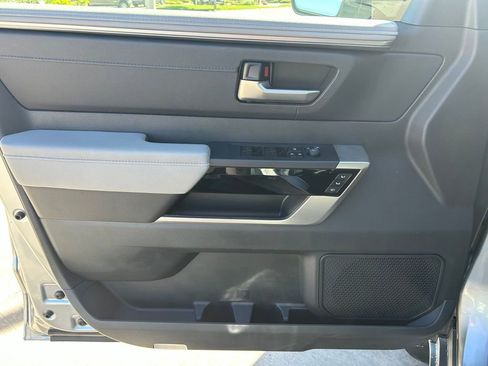Used 2024 Toyota Tundra Limited AWD/4WD image 11