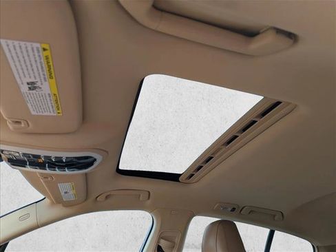 Used 2015 Porsche Panamera 4S image 22