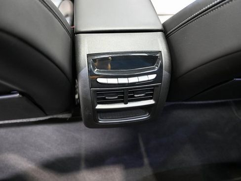 Used 2025 Cadillac XT5 Premium Luxury image 25
