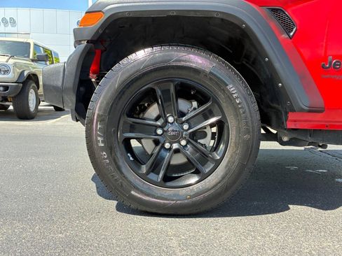 Used 2022 Jeep Wrangler Unlimited Sport AWD/4WD image 26