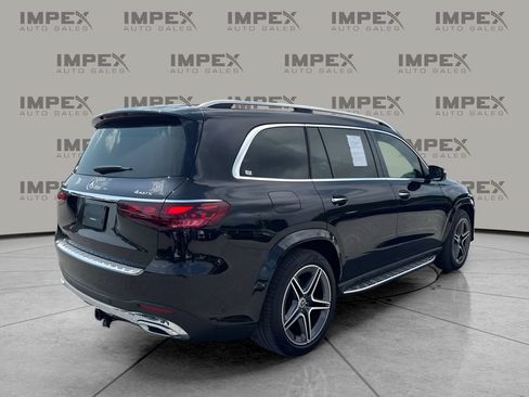 Used 2024 Mercedes-Benz GLS 450 4MATIC image 5