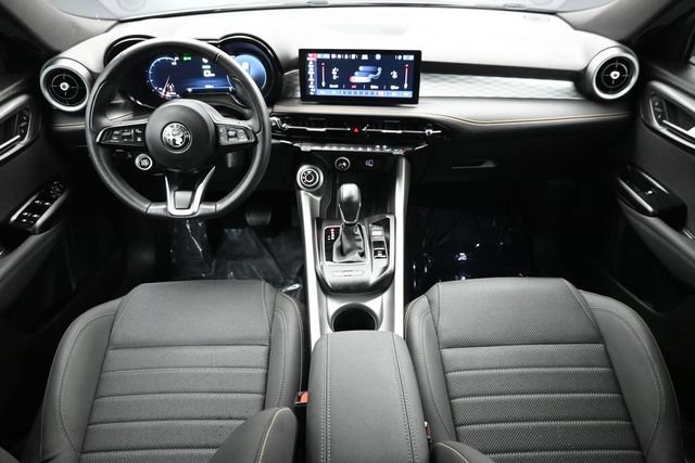 Used 2024 Alfa Romeo Tonale Ti AWD/4WD image 11