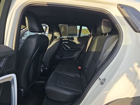Used 2025 BMW X2 xDrive28i image 19