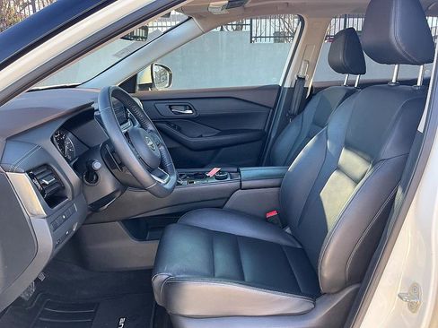 Used 2023 Nissan Rogue SL image 12