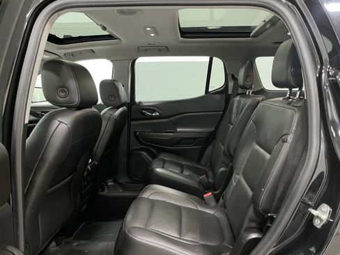 Used 2019 GMC Acadia SLT w/ Black Edition image 32