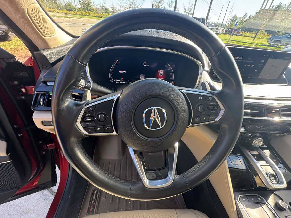 Used 2023 Acura MDX w/ Technology Package FWD image 15