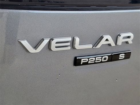 Used 2019 Land Rover Range Rover Velar S image 3