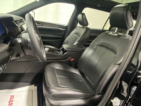 Used 2023 Jeep Grand Cherokee L Overland AWD/4WD image 10