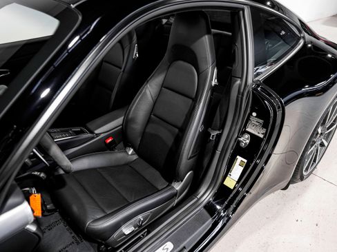 Used 2014 Porsche 911 Carrera S image 19