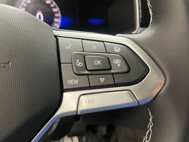 New 2027 Volkswagen Taos SE AWD/4WD image 17