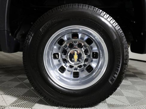 Used 2025 Chevrolet Silverado 3500 LTZ image 45