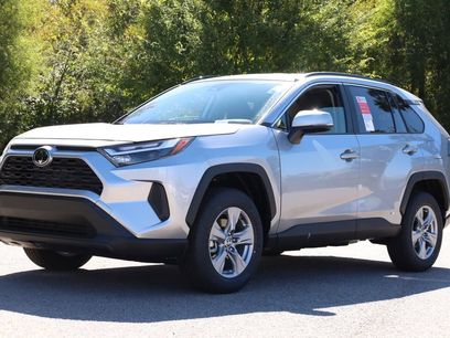 New 2025 Toyota RAV4 XLE