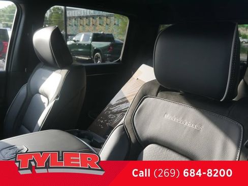 New 2026 RAM 1500 Laramie AWD/4WD image 39