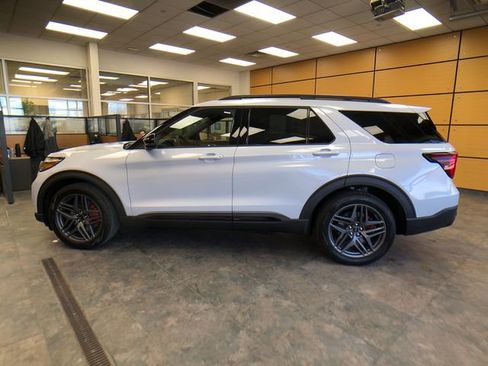 New 2026 Ford Explorer ST AWD/4WD image 4