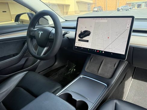 Used 2021 Tesla Model 3 Long Range AWD/4WD image 18