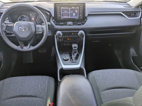 Used 2022 Toyota RAV4 XLE image 11