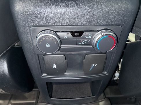 Certified 2021 Ford Explorer XLT w/ Equipment Group 202A AWD/4WD image 35