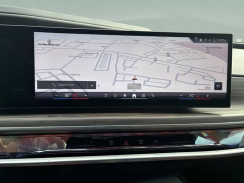 Used 2023 BMW 760i xDrive w/ Luxury Rear Seating Package image 13
