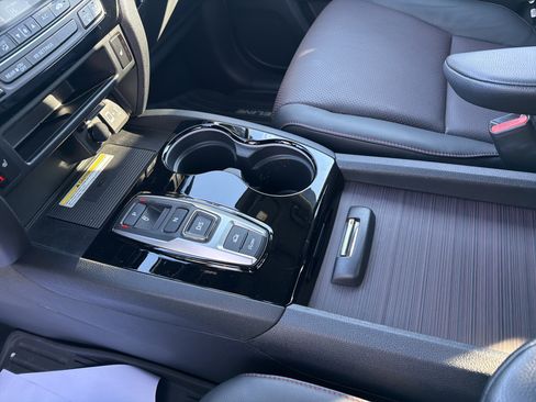 Used 2021 Honda Ridgeline Black Edition image 19