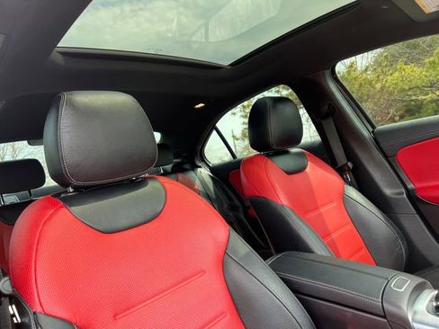 Used 2021 Mercedes-Benz A 35 AMG 4MATIC image 37