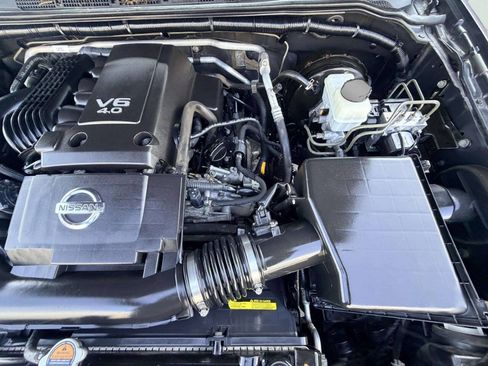 Used 2019 Nissan Frontier SV AWD/4WD image 11
