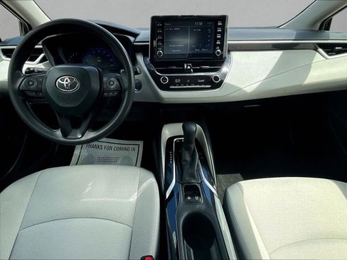 Used 2020 Toyota Corolla LE image 16