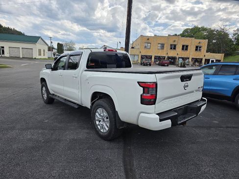 Used 2023 Nissan Frontier SV w/ Technology Package AWD/4WD image 5