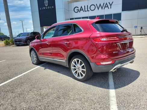 Used 2019 Lincoln MKC Reserve FWD image 4