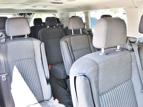 Used 2017 Ford Transit 350 XLT image 31