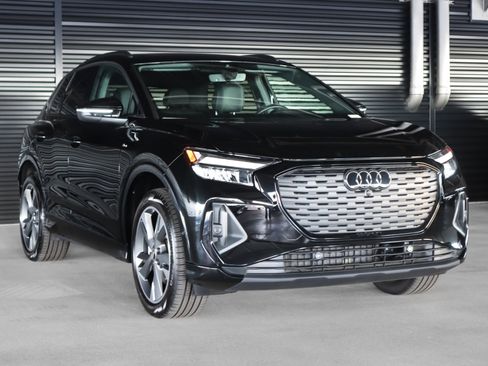 Certified 2024 Audi Q4 e-tron Premium Plus image 9