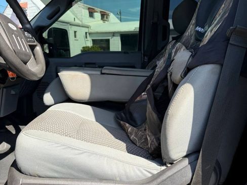 Used 2014 Ford F250 XLT w/ XLT Value Package AWD/4WD image 9