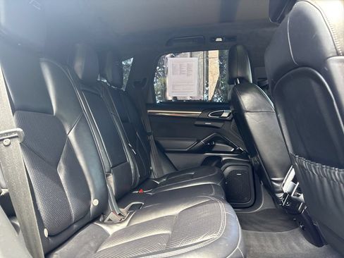 Used 2016 Porsche Cayenne GTS AWD/4WD image 8