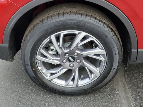 New 2025 Lincoln Corsair FWD image 5