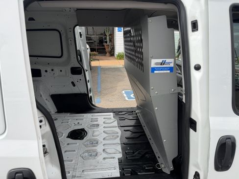 Used 2021 RAM ProMaster City Tradesman FWD image 13