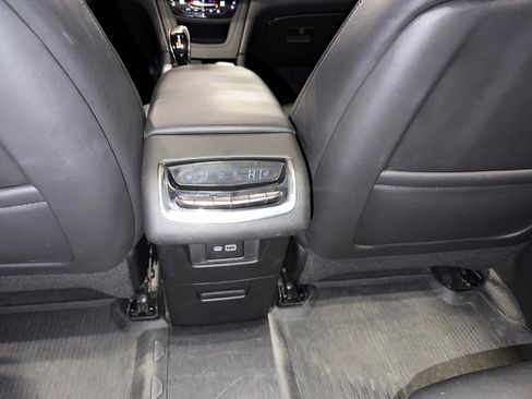 Used 2022 Cadillac XT6 Premium Luxury w/ Platinum Package image 41