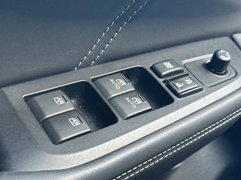 Used 2018 Subaru Outback 2.5i Limited image 13