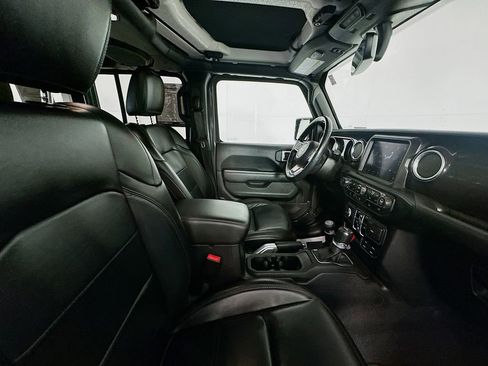 Used 2021 Jeep Wrangler Unlimited Sahara image 30