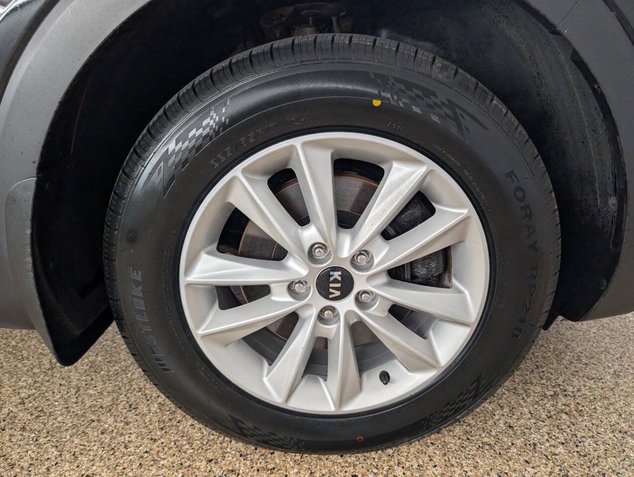Used 2019 Kia Sorento AWD image 21