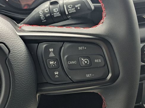 Used 2024 Jeep Wrangler Unlimited Rubicon image 23