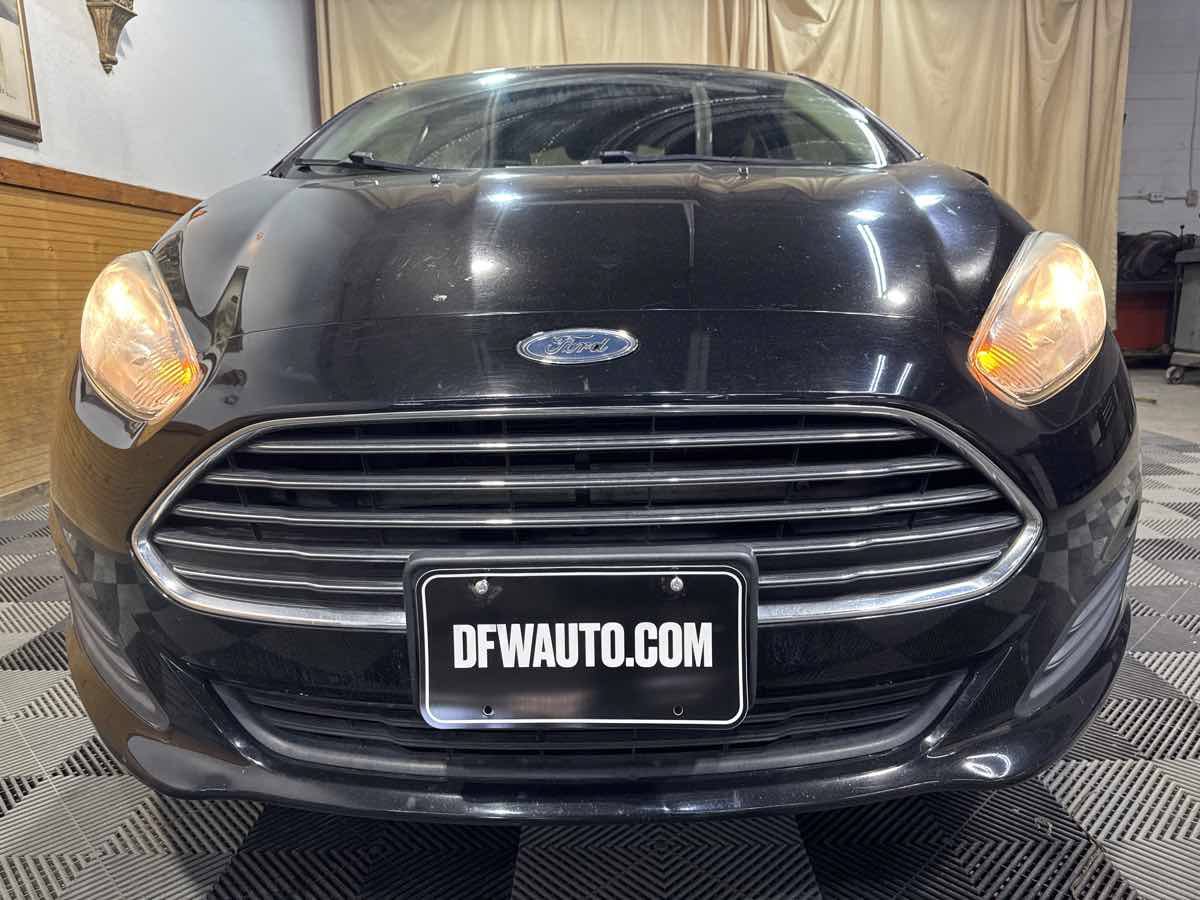 Used 2019 Ford Fiesta SE FWD image 3